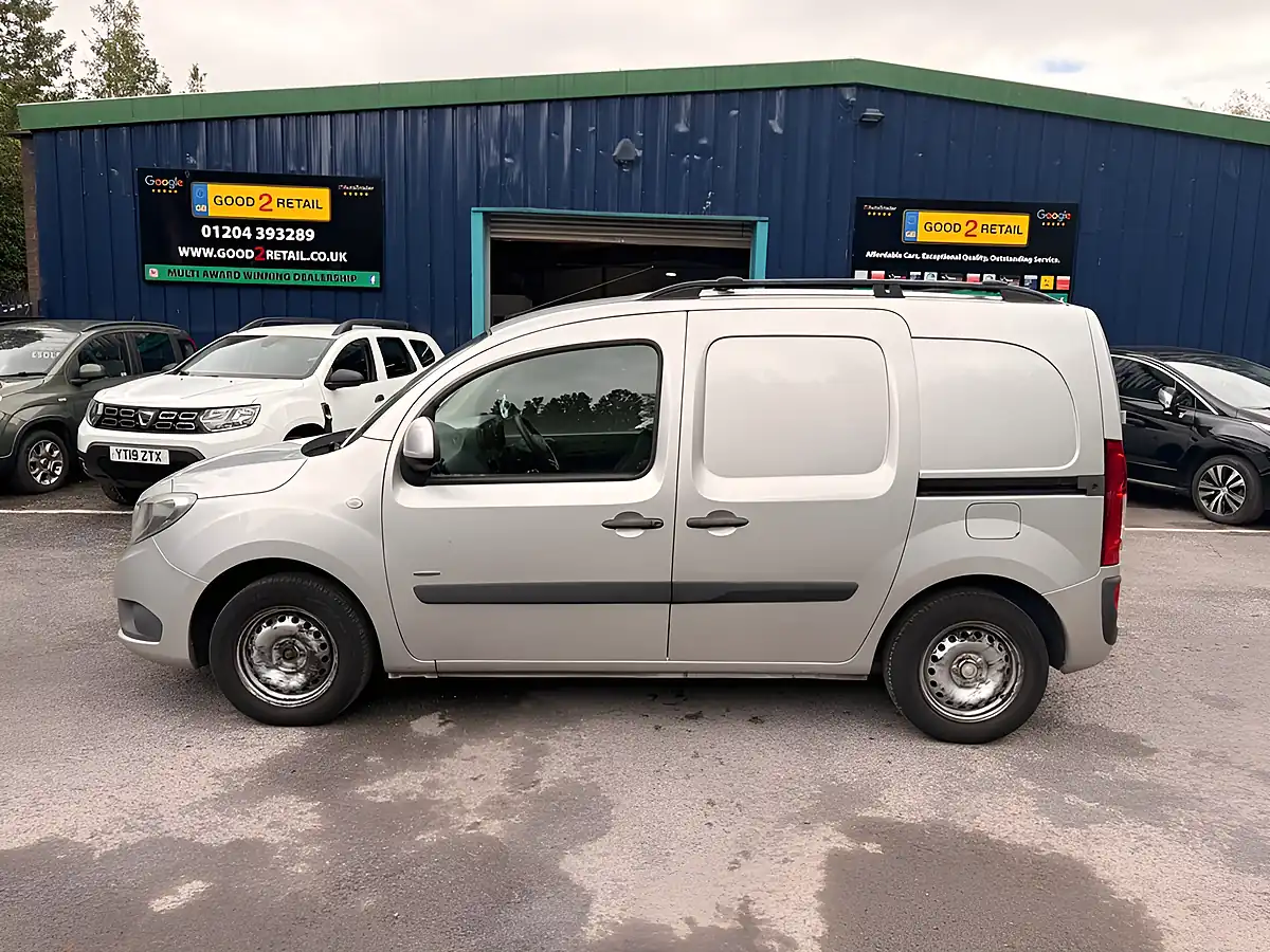 Used 2017 Mercedes-Benz Citan Panel Van Silver - Interior and Exterior details 3