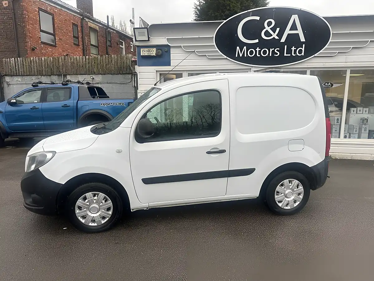 Used 2017 Mercedes-Benz Citan Panel Van White - Interior and Exterior details 4
