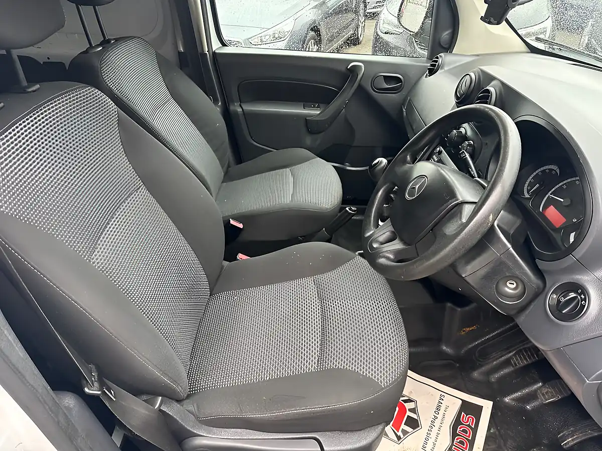 Used 2017 Mercedes-Benz Citan Panel Van White - Interior and Exterior details 9