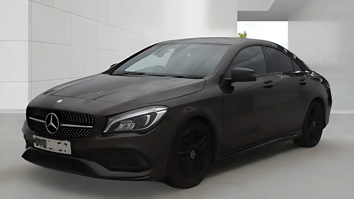 Used 2017 Mercedes-Benz Cla AMG Line Bronze - Interior and Exterior details 3