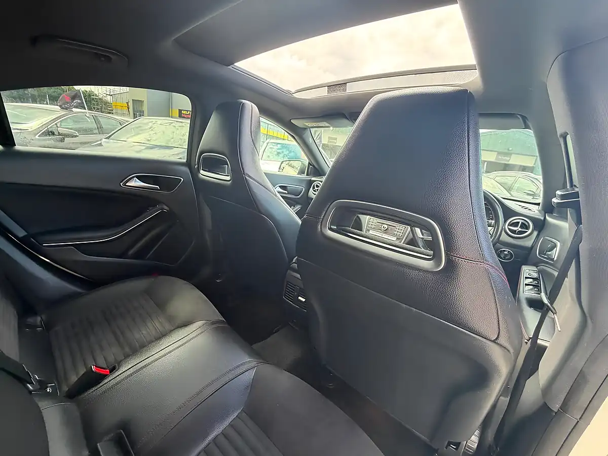 Used 2017 Mercedes-Benz Cla AMG Line White - Interior and Exterior details 15