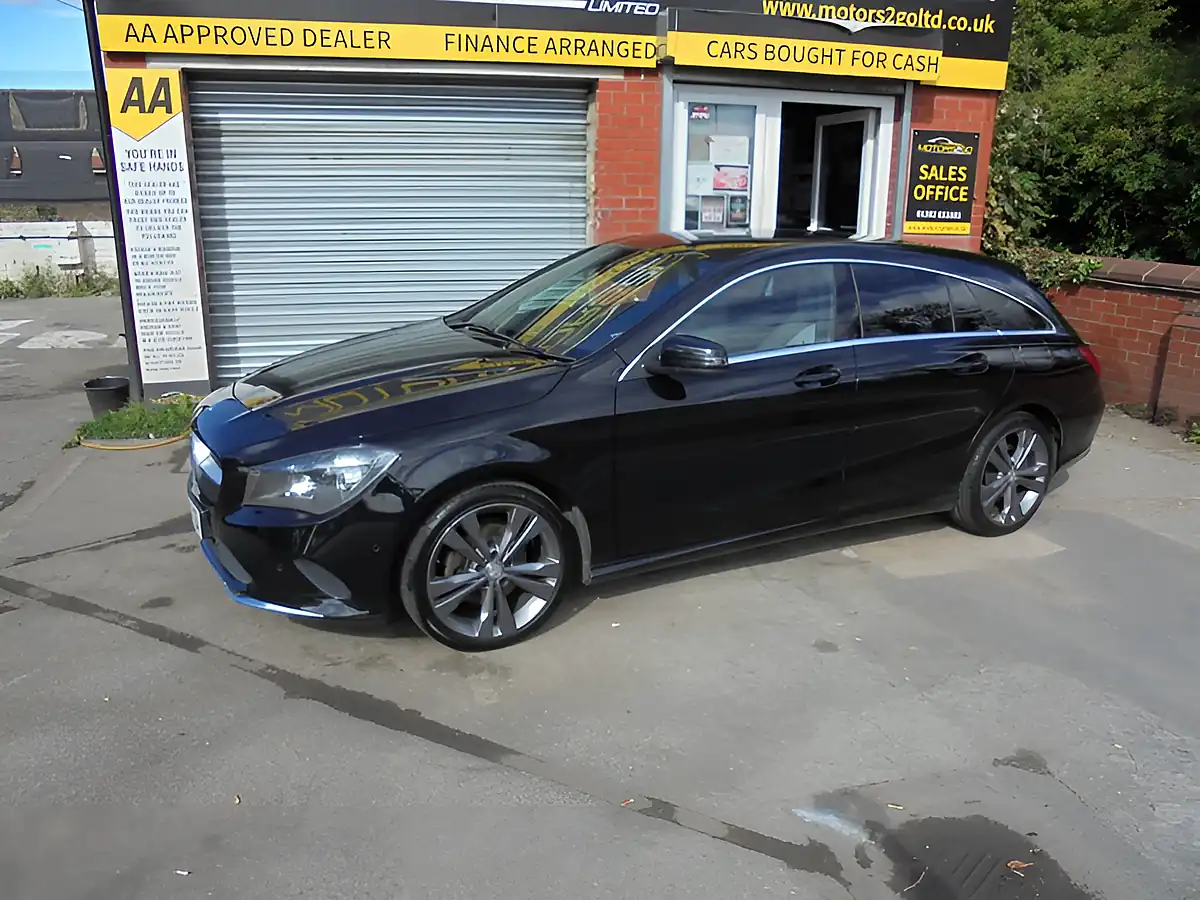 Used 2017 Mercedes-Benz Cla Class Sport Shooting Brake Black - Interior and Exterior details 2