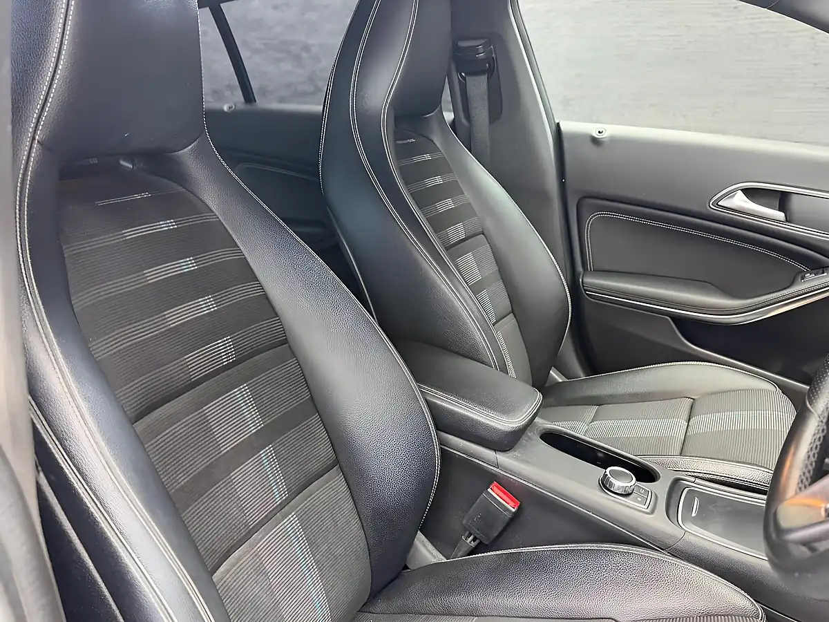 Used 2017 Mercedes-Benz Cla Sport Shooting Brake Black - Interior and Exterior details 19