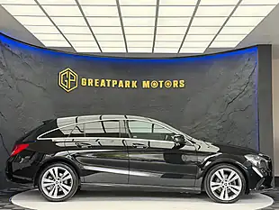 Used 2017 Mercedes-Benz Cla Sport Shooting Brake Black - Interior and Exterior details 4