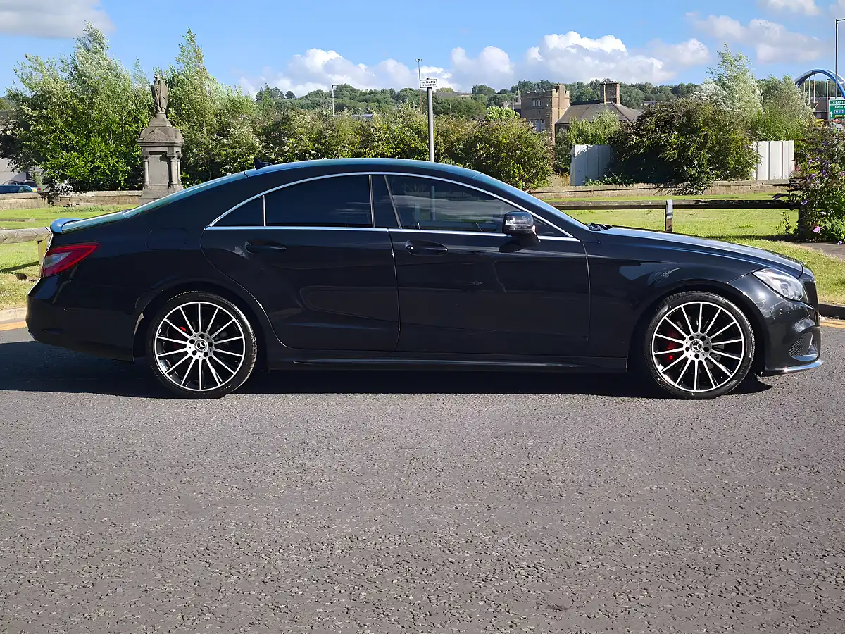 Used 2017 Mercedes-Benz Cls AMG Line (premium) Black - Interior and Exterior details 11
