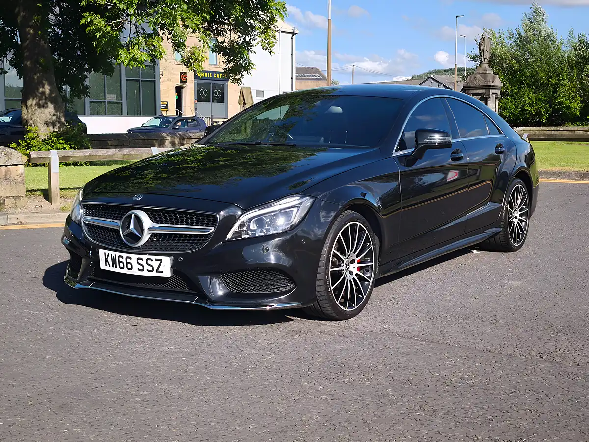 Used 2017 Mercedes-Benz Cls AMG Line (premium) Black - Interior and Exterior details 3