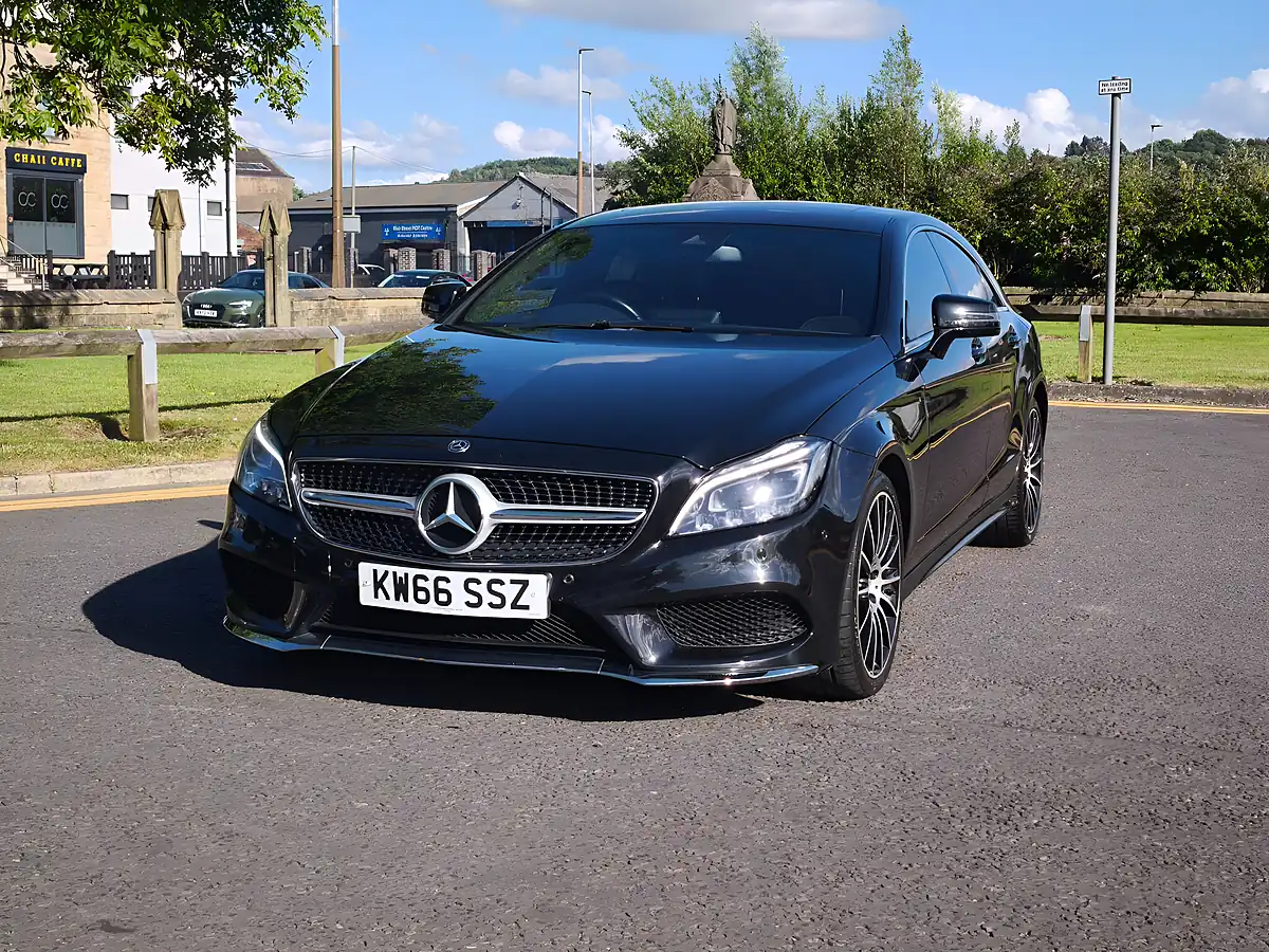 Used 2017 Mercedes-Benz Cls AMG Line (premium) Black - Interior and Exterior details 5