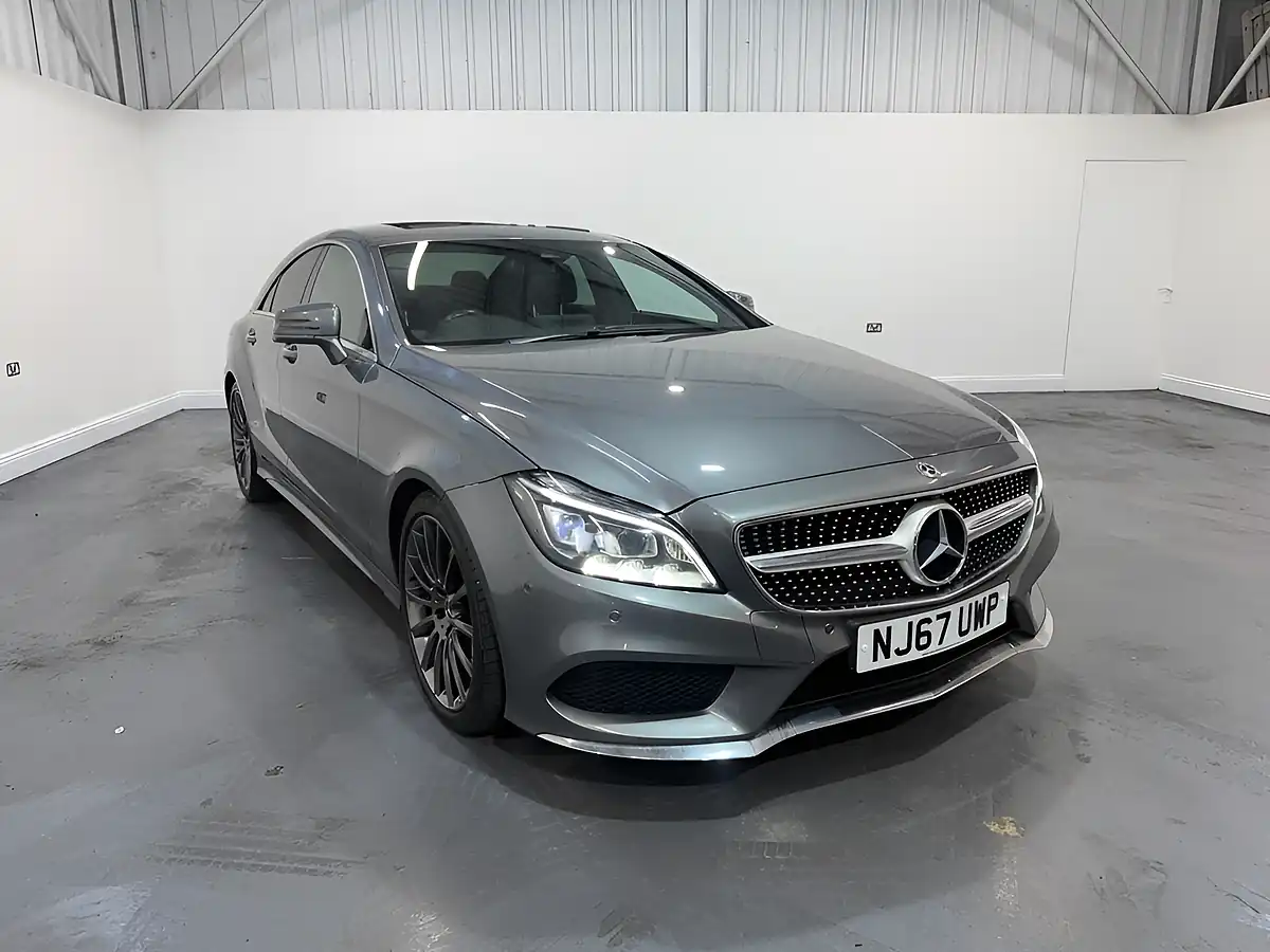 Used 2017 Mercedes-Benz Cls AMG Line Premium Plus Grey - Front View