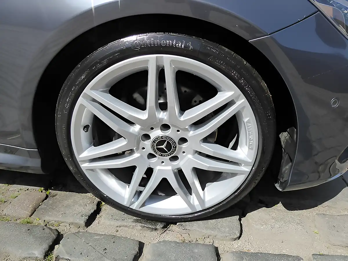 Used 2017 Mercedes-Benz E Class AMG Line Edition Grey - Interior and Exterior details 9
