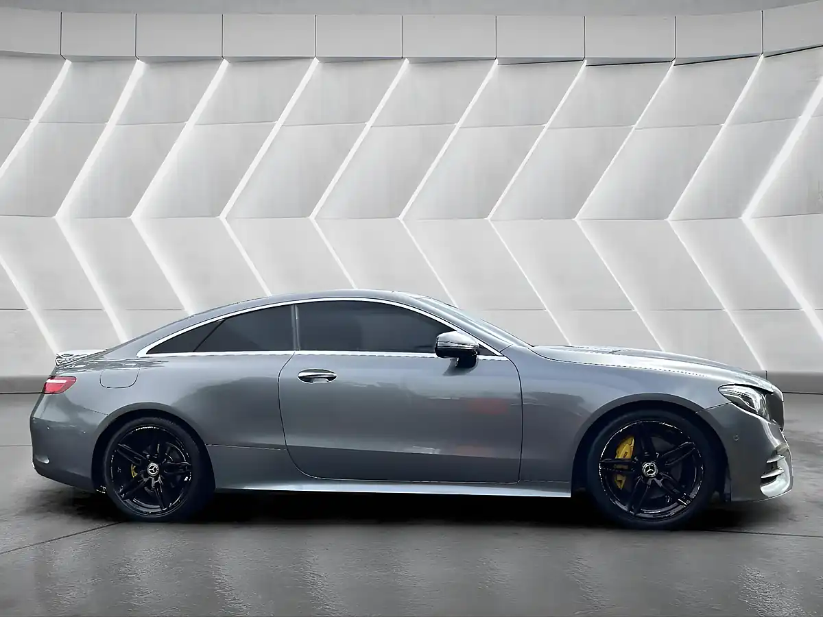 Used 2017 Mercedes-Benz E Class AMG Line Premium Plus Grey - Interior and Exterior details 4