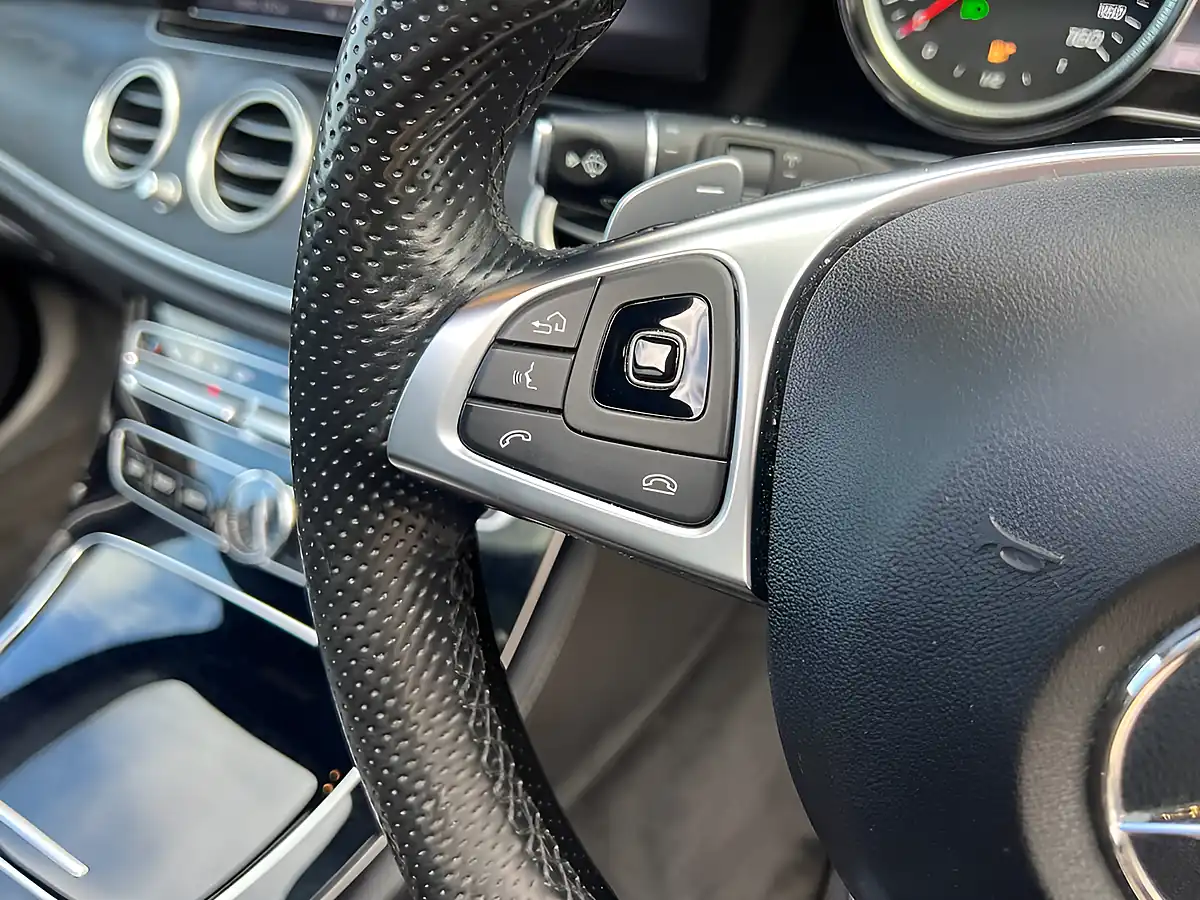 Used 2017 Mercedes-Benz E Class AMG Line (premium) White - Interior and Exterior details 11