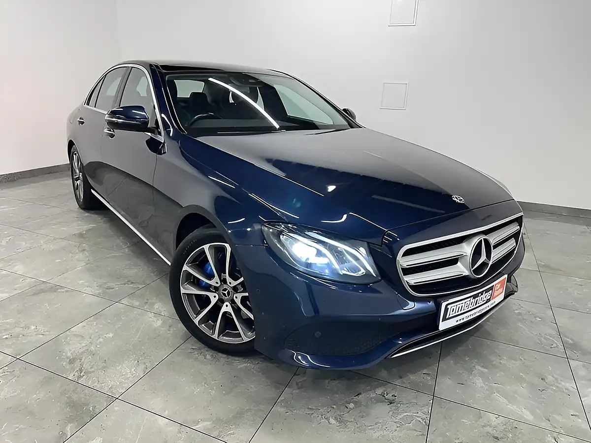 Used 2017 Mercedes-Benz E Class Se (premium) Blue - Interior and Exterior details 2