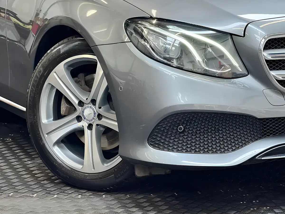 Used 2017 Mercedes-Benz E Class Se (premium) Selenite Grey - Interior and Exterior details 11