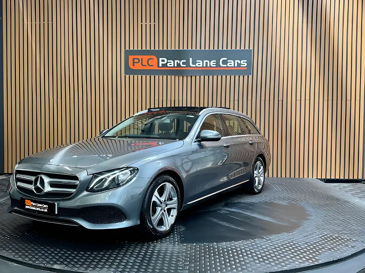 Used 2017 Mercedes-Benz E Class Se (premium) Selenite Grey - Interior and Exterior details 8