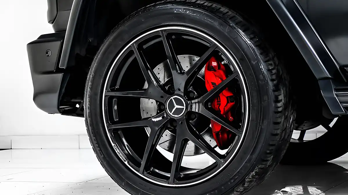 Used 2017 Mercedes-Benz G Class Black - Interior and Exterior details 11