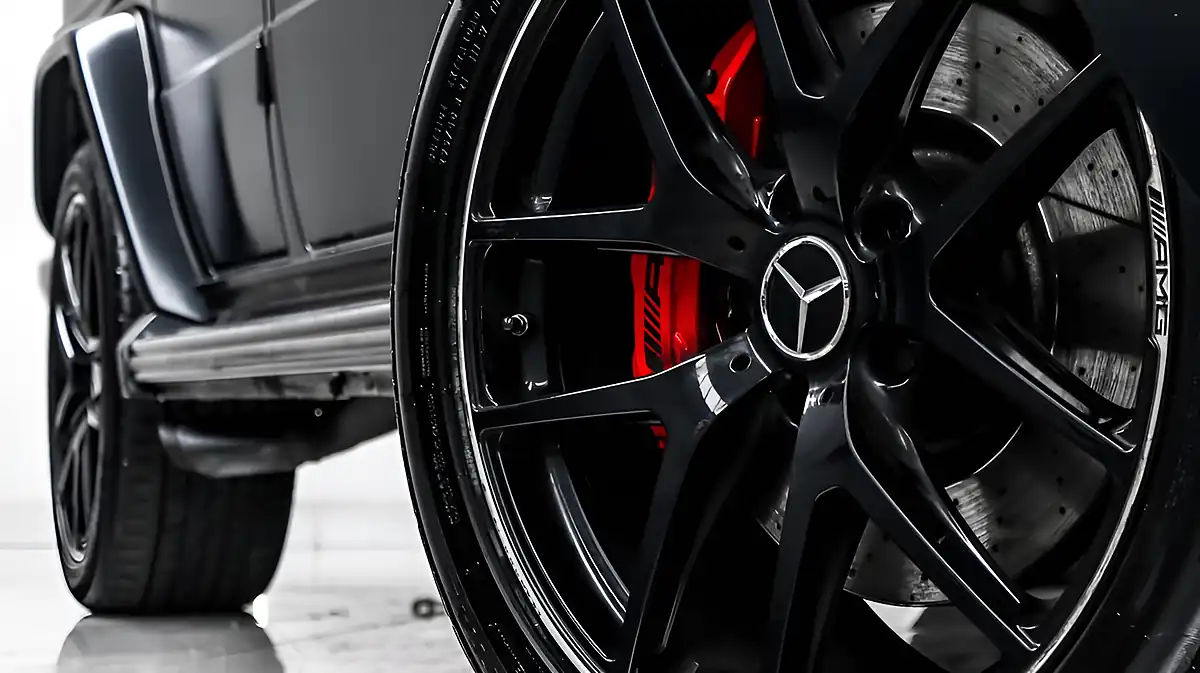 Used 2017 Mercedes-Benz G Class Black - Interior and Exterior details 5