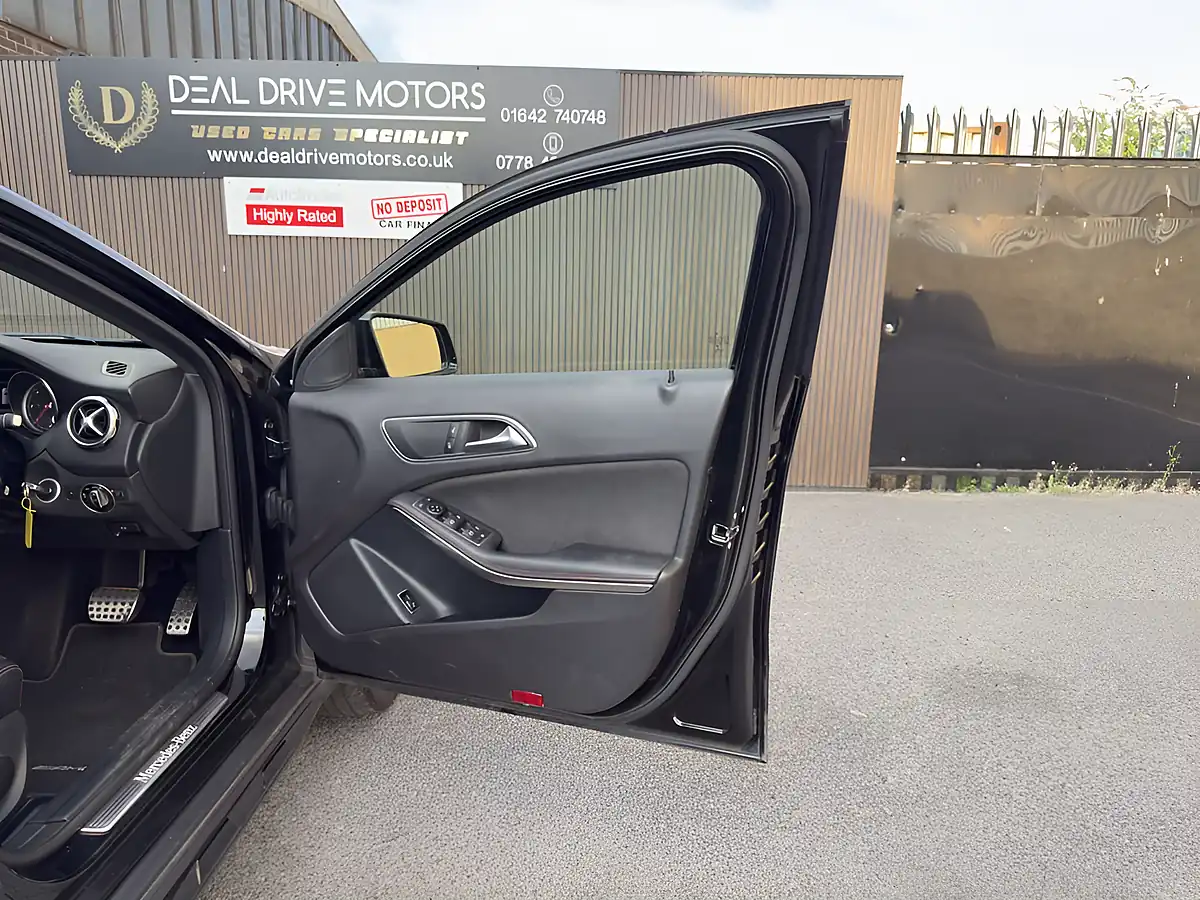 Used 2017 Mercedes-Benz Gla AMG Line Black - Interior and Exterior details 9