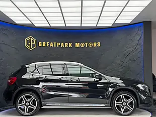 Used 2017 Mercedes-Benz Gla AMG Line Black - Interior and Exterior details 4