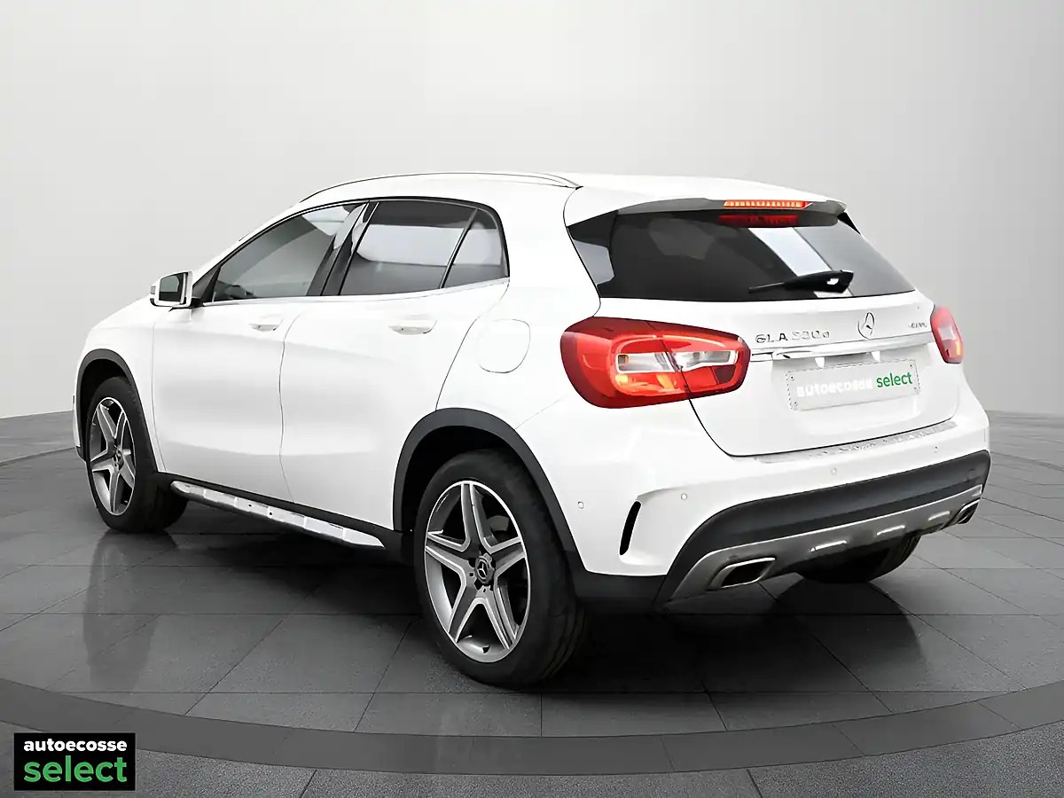 Used 2017 Mercedes-Benz Gla AMG Line (executive) White - Interior and Exterior details 4