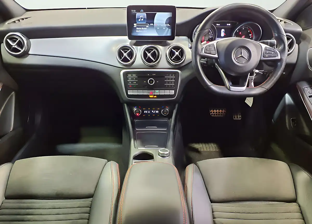 Used 2017 Mercedes-Benz Gla AMG Line (executive) White - Interior and Exterior details 7