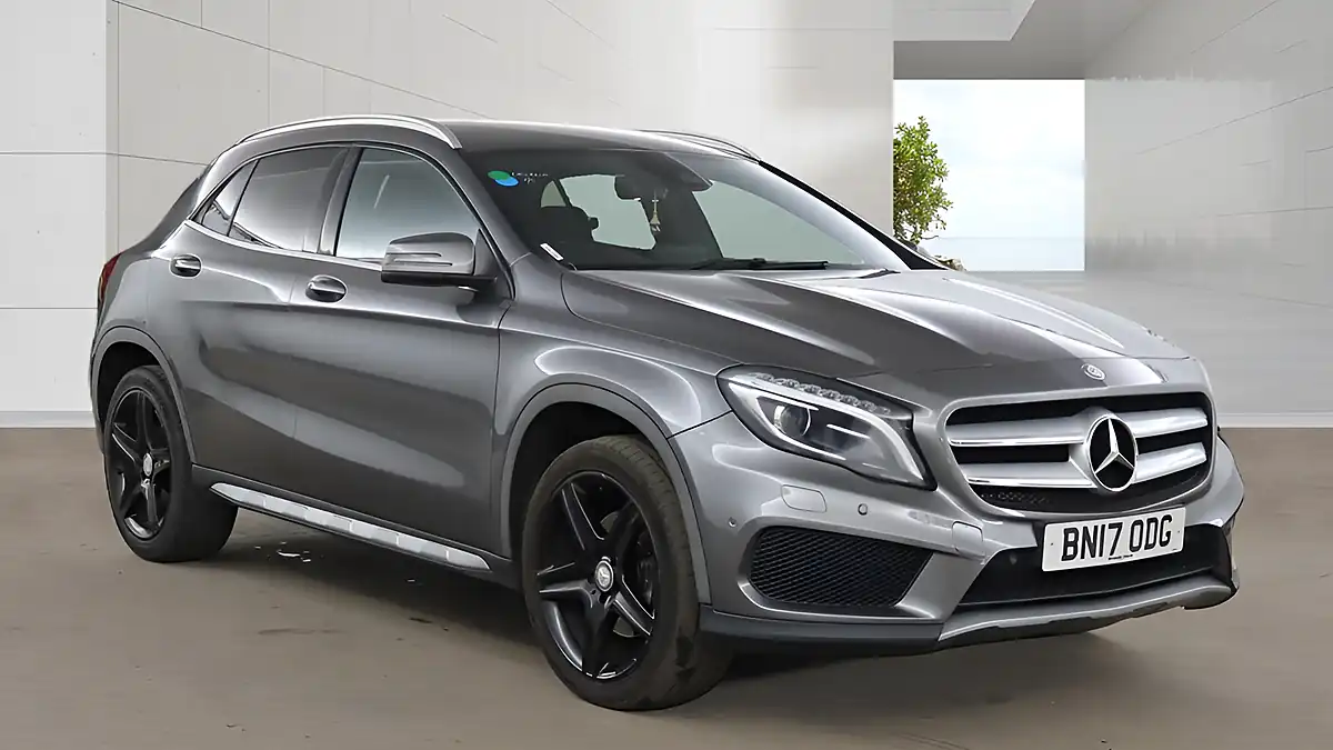 Used 2017 Mercedes-Benz Gla AMG Line Grey - Front View