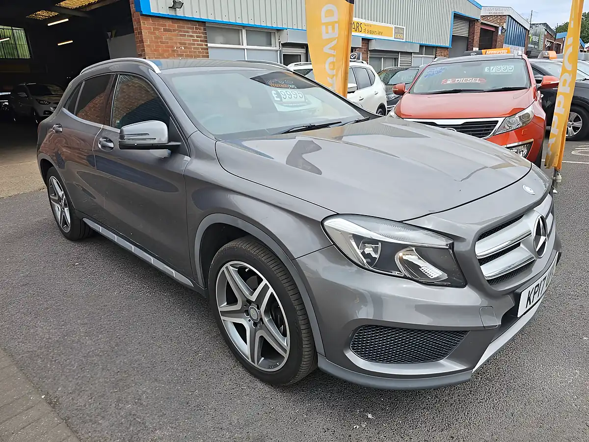 Used 2017 Mercedes-Benz Gla AMG Line Grey - Front View