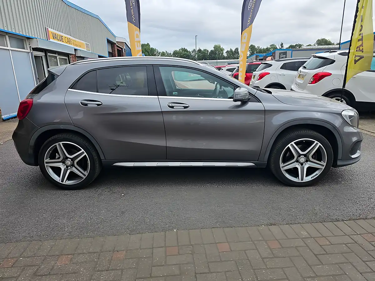 Used 2017 Mercedes-Benz Gla AMG Line Grey - Interior and Exterior details 5