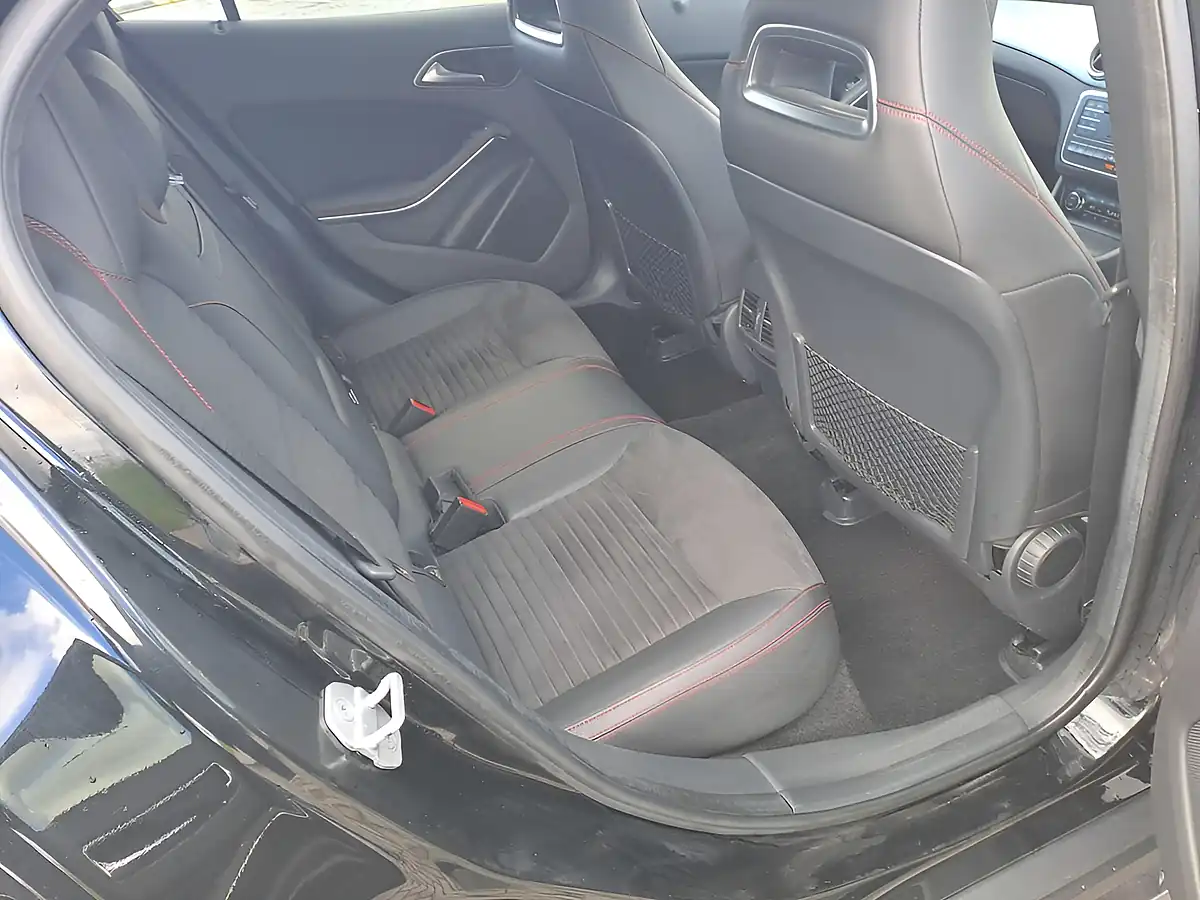 Used 2017 Mercedes-Benz Gla AMG Line (premium) Black - Interior and Exterior details 9