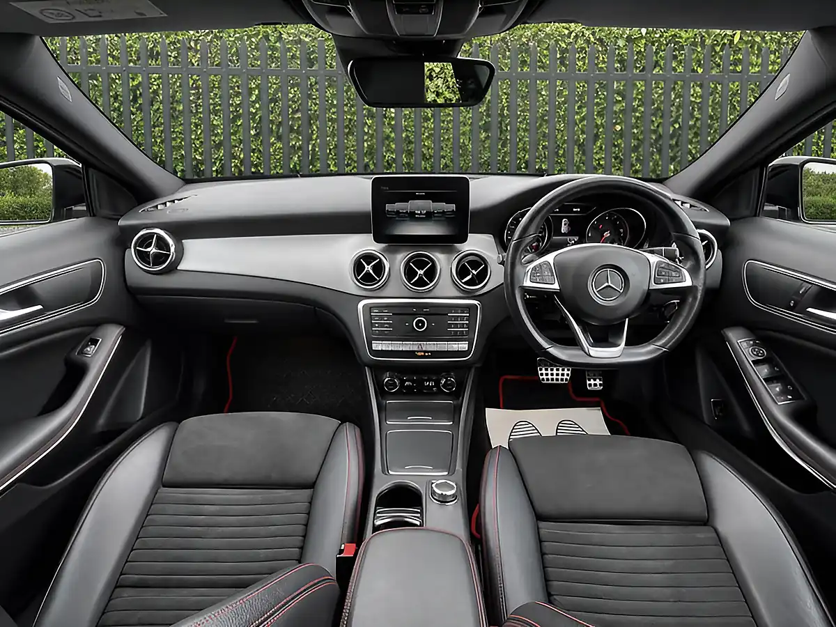 Used 2017 Mercedes-Benz Gla AMG Line (premium) Black - Interior and Exterior details 11