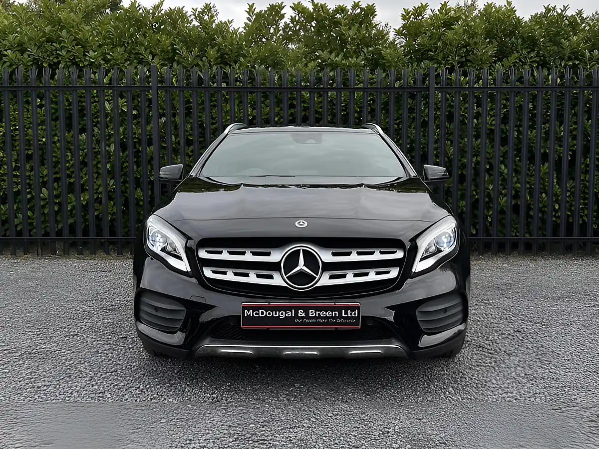 Used 2017 Mercedes-Benz Gla AMG Line (premium) Black - Interior and Exterior details 3