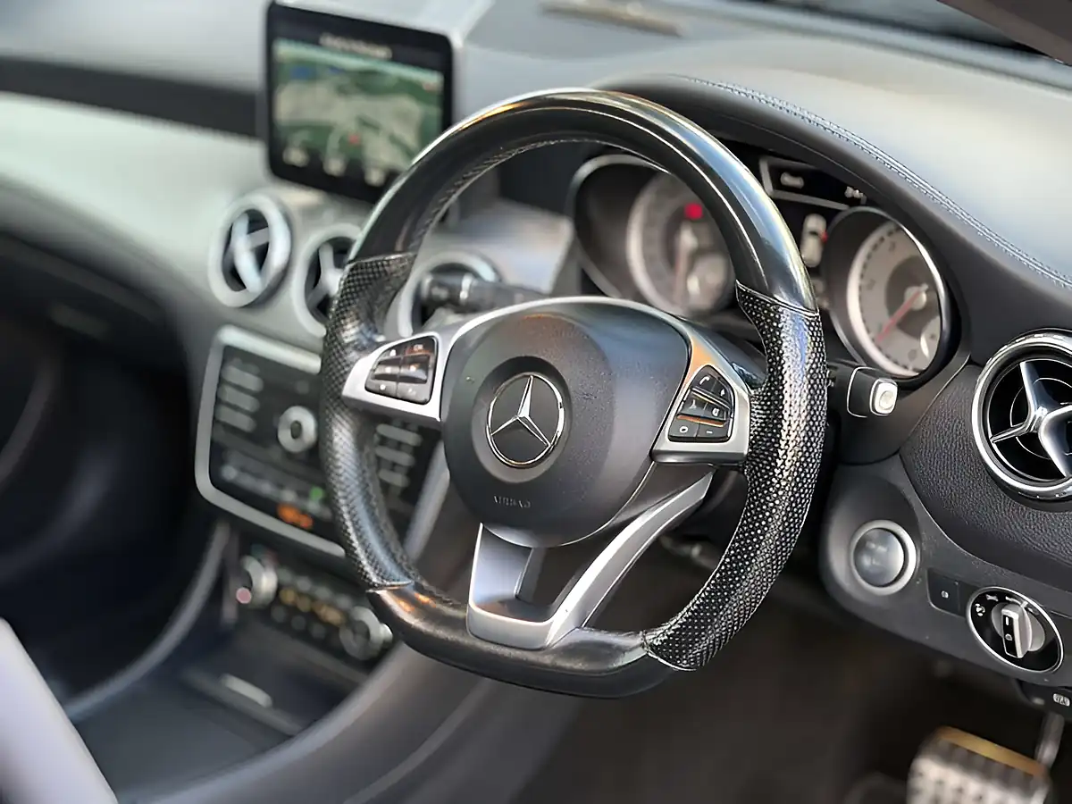 Used 2017 Mercedes-Benz Gla AMG Line Premium+ Cavansite Blue - Interior and Exterior details 11