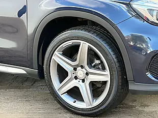 Used 2017 Mercedes-Benz Gla AMG Line Premium+ Cavansite Blue - Interior and Exterior details 7