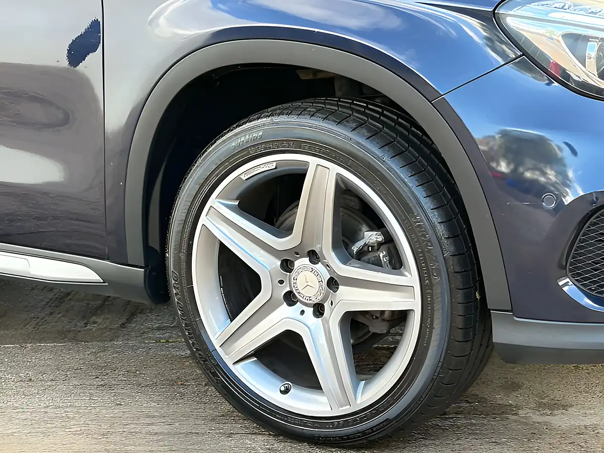 Used 2017 Mercedes-Benz Gla AMG Line Premium+ Cavansite Blue - Interior and Exterior details 7