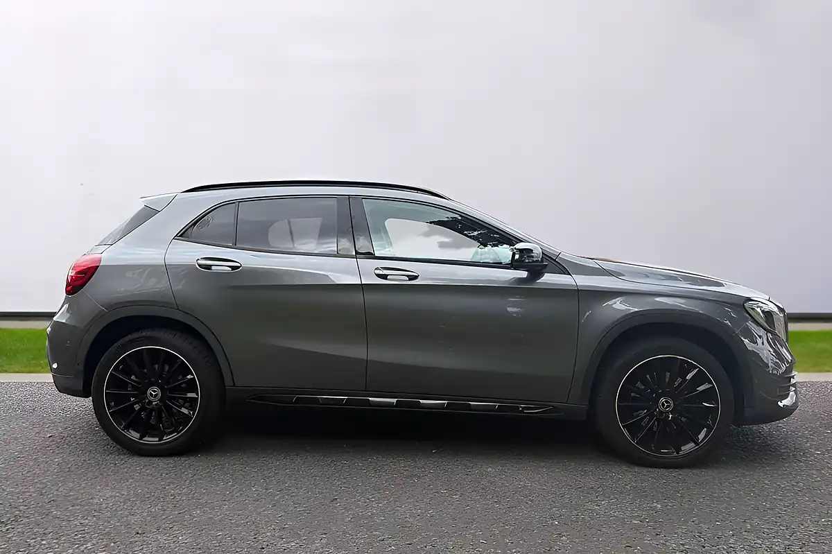 Used 2017 Mercedes-Benz Gla AMG Line Premium Grey - Interior and Exterior details 8