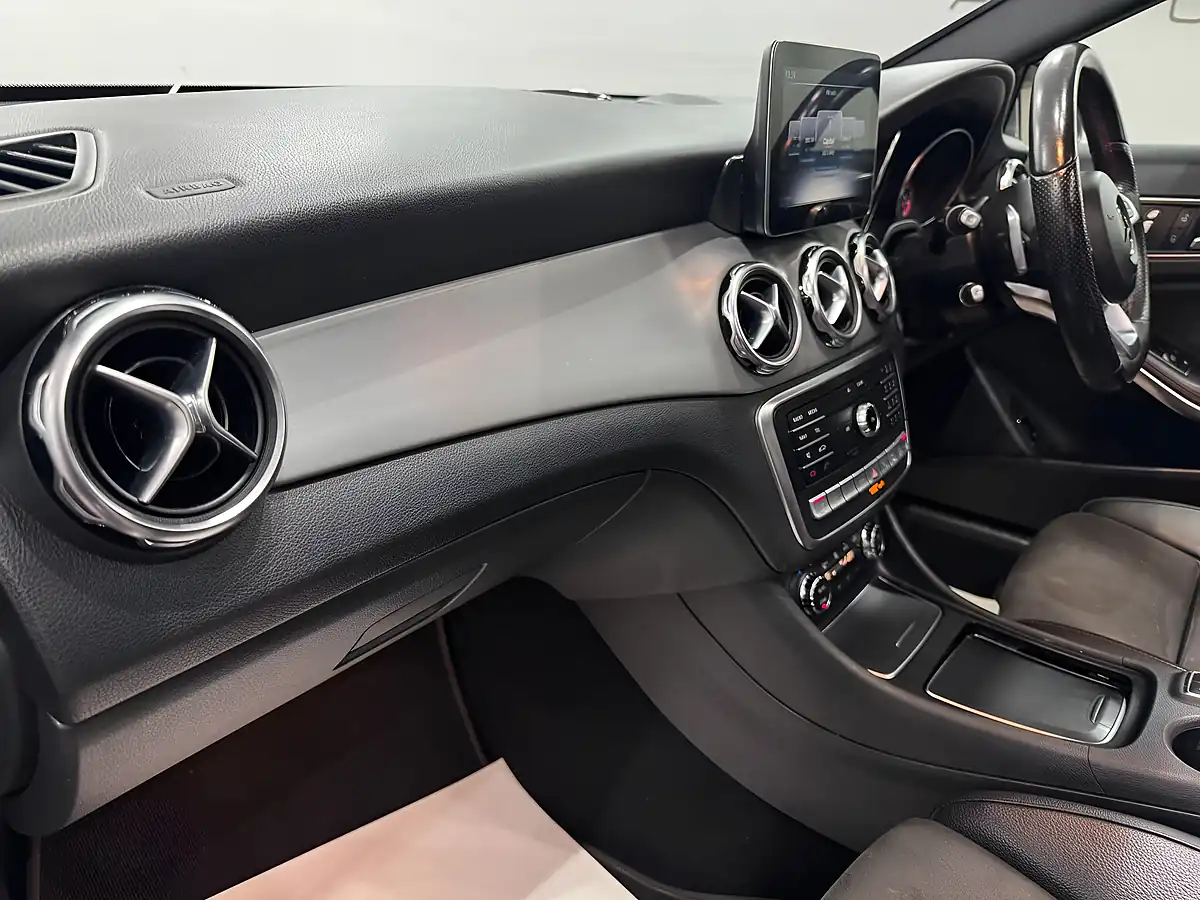 Used 2017 Mercedes-Benz Gla AMG Line (premium Plus) Grey - Interior and Exterior details 18