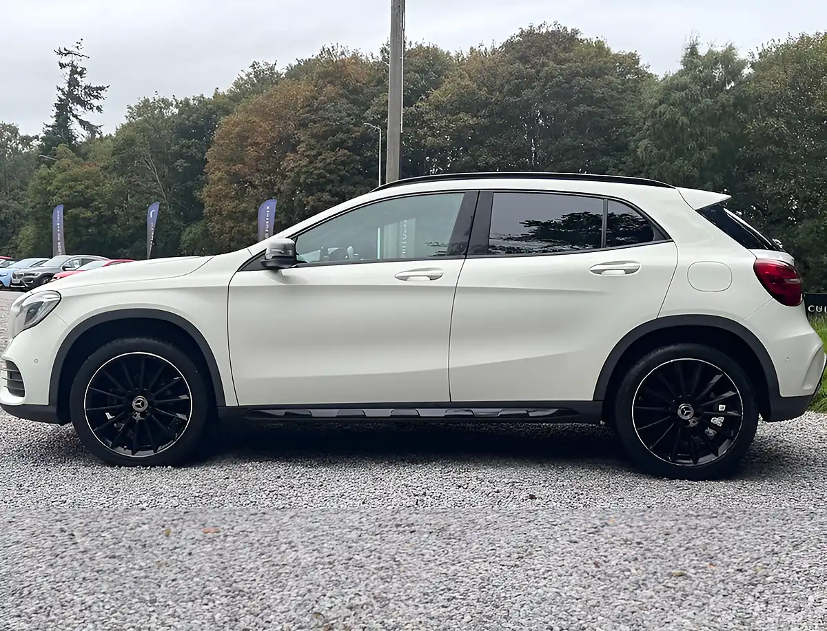Used 2017 Mercedes-Benz Gla AMG Line Premium Polar White - Interior and Exterior details 6