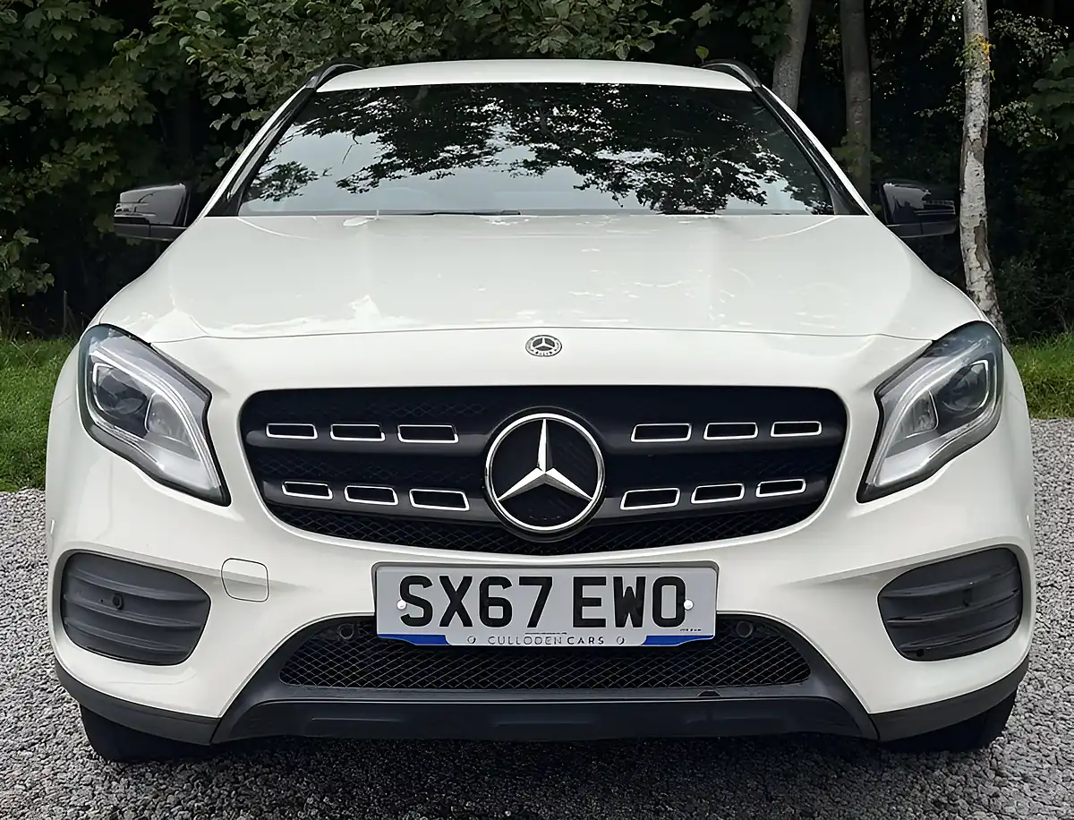 Used 2017 Mercedes-Benz Gla AMG Line Premium Polar White - Interior and Exterior details 8