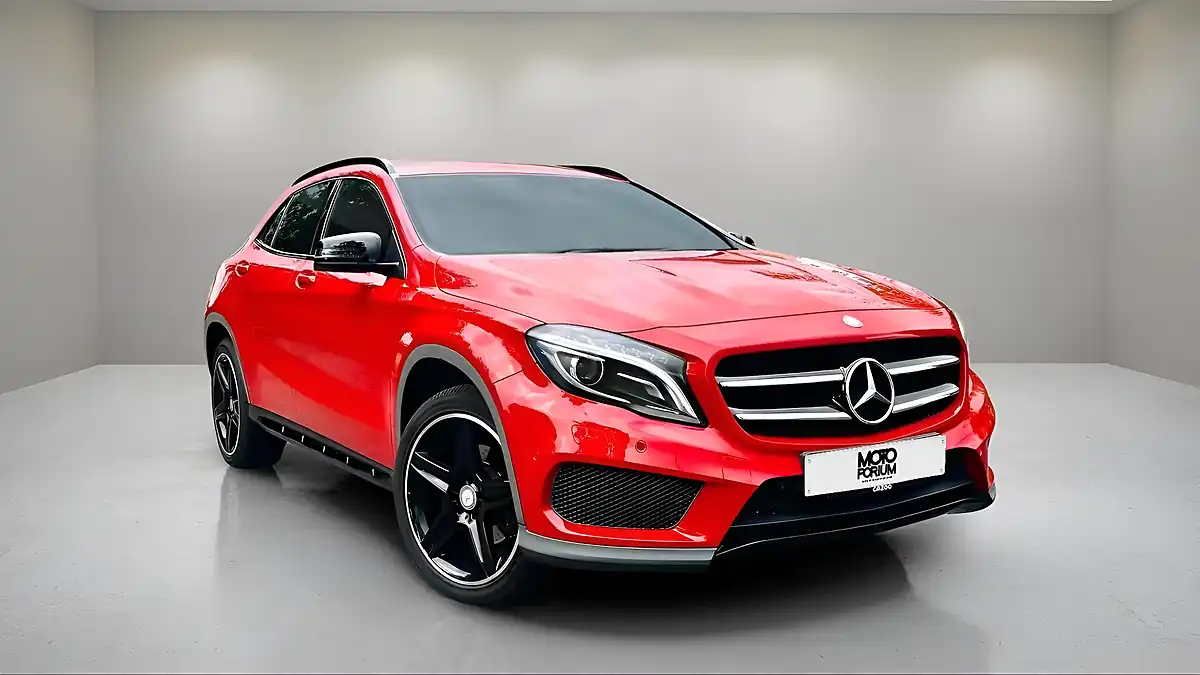 Used 2017 Mercedes-Benz Gla AMG Line Premium Red - Interior and Exterior details 19