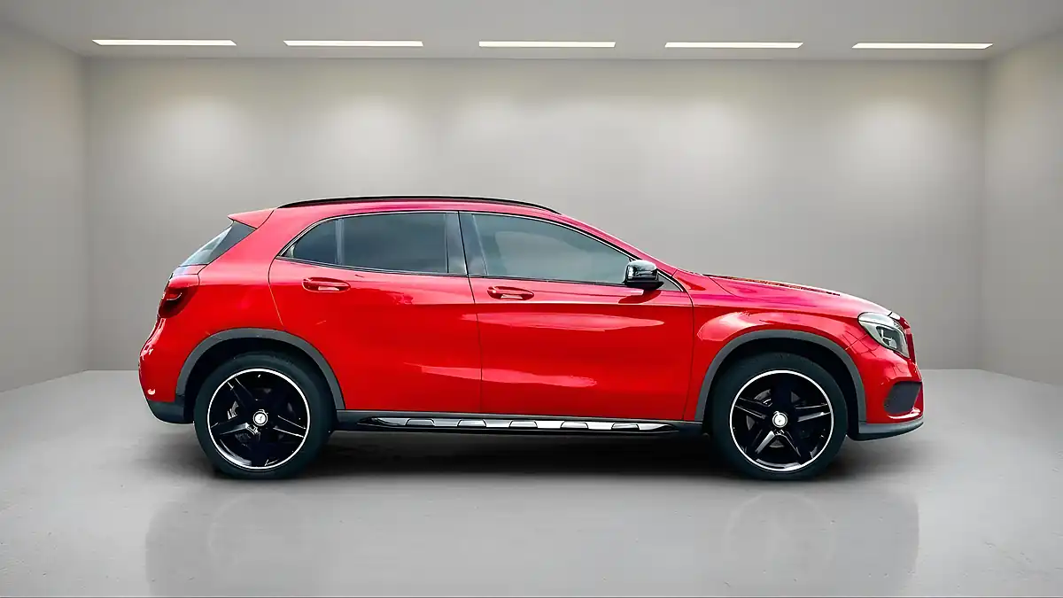 Used 2017 Mercedes-Benz Gla AMG Line Premium Red - Interior and Exterior details 7