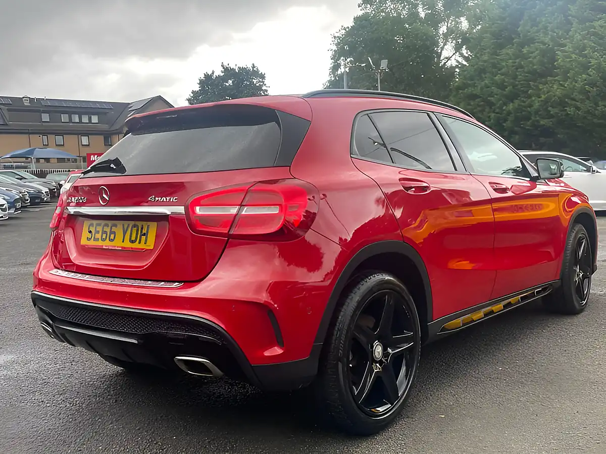 Used 2017 Mercedes-Benz Gla AMG Line (premium) Red - Interior and Exterior details 7