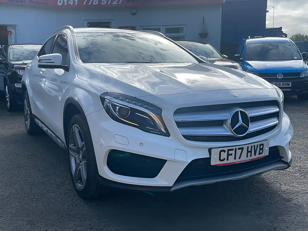 Used 2017 Mercedes-Benz Gla AMG Line (premium) White - Interior and Exterior details 10