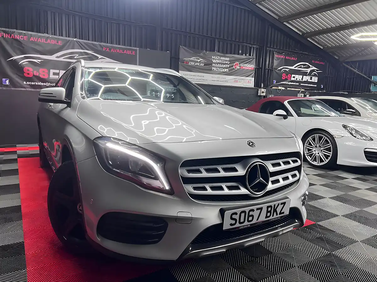 Used 2017 Mercedes-Benz Gla AMG Line Silver - Front View
