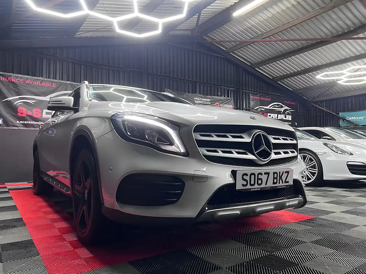 Used 2017 Mercedes-Benz Gla AMG Line Silver - Interior and Exterior details 14