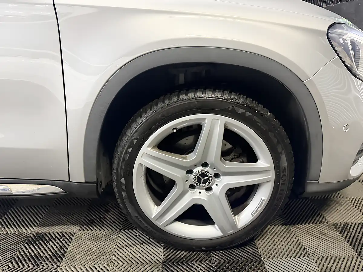Used 2017 Mercedes-Benz Gla AMG Line Silver - Interior and Exterior details 16