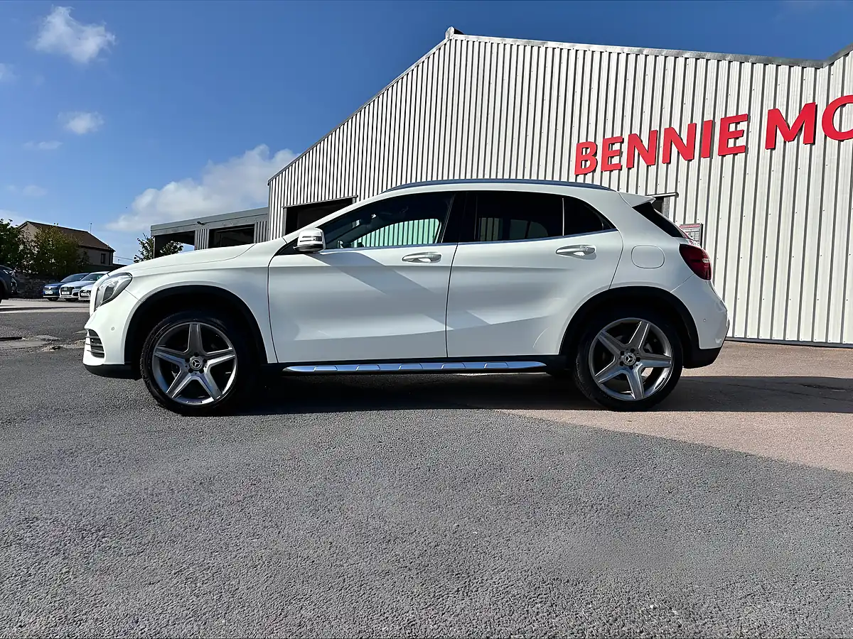 Used 2017 Mercedes-Benz Gla AMG Line White - Interior and Exterior details 10