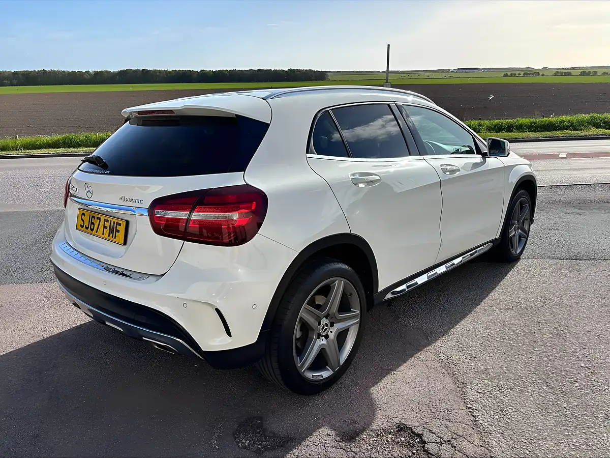 Used 2017 Mercedes-Benz Gla AMG Line White - Interior and Exterior details 3