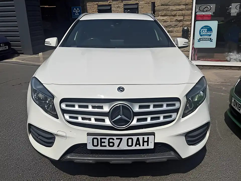 Used 2017 Mercedes-Benz Gla AMG Line White - Interior and Exterior details 2