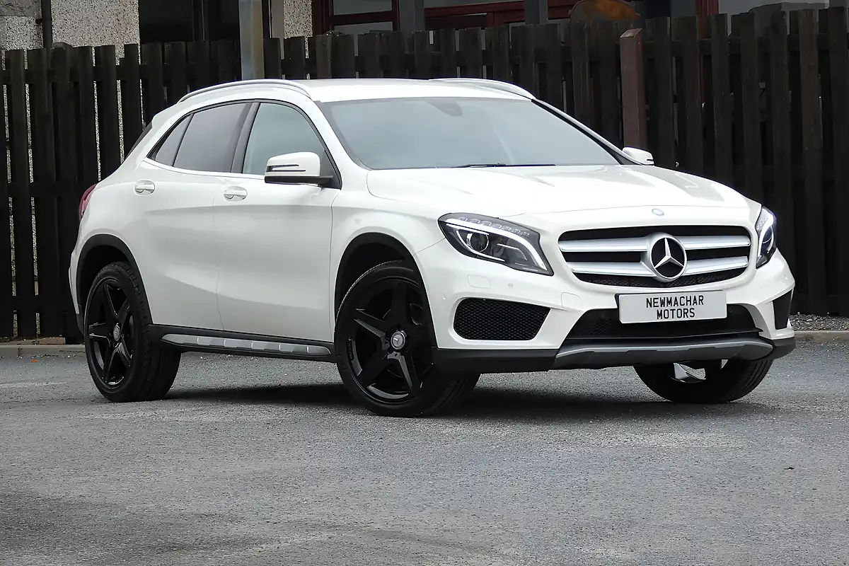 Used 2017 Mercedes-Benz Gla AMG Line White - Front View