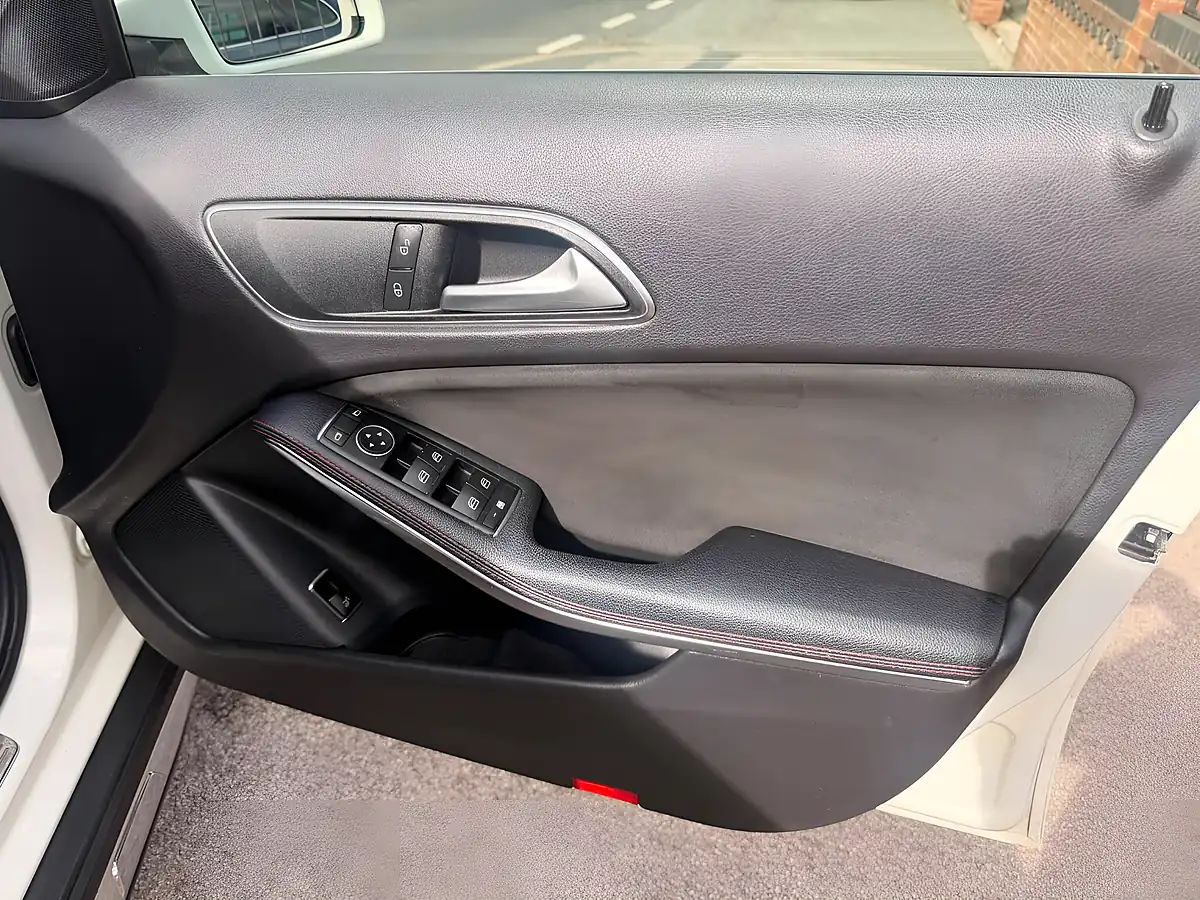 Used 2017 Mercedes-Benz Gla AMG Line White - Interior and Exterior details 18