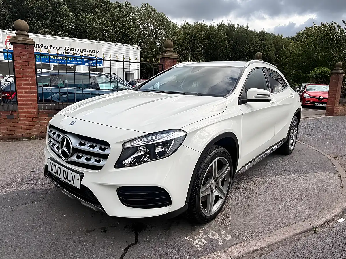 Used 2017 Mercedes-Benz Gla AMG Line White - Interior and Exterior details 3